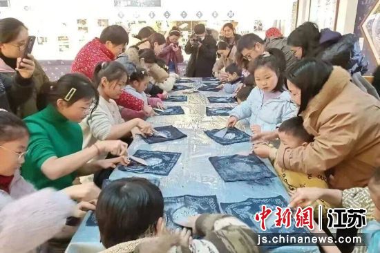 ����(ji��)���g�(y��ng)�κ�1971�}(c��ng)���S���Ļ��(d��ng)���������ο͡�������B(t��i)���ü��F(tu��n)���D