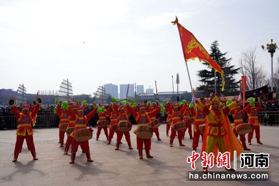 ���ױ��ݡ����L(f��ng)茹ġ���ʷ�� �z