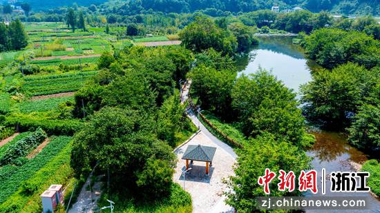 �ֽ��hƽ�����Դ�����B(t��i)�β��������A��ˮ���ֹ��D