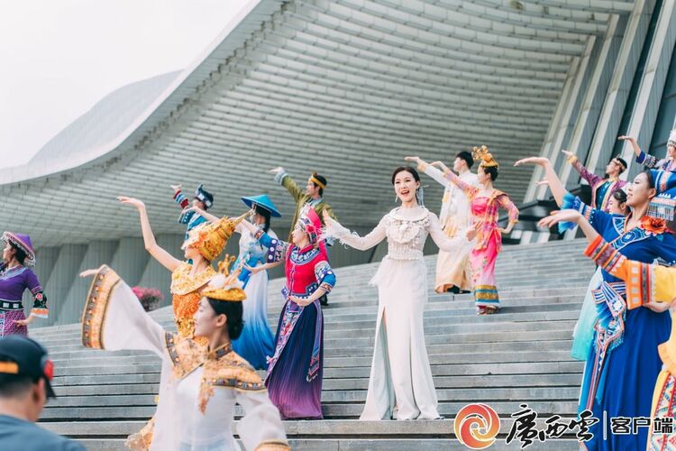 ��ɽ�Gˮ�g�������Ļ�ʢ�� �V��������&middot;�˹�����A&rdquo;�]Ļʽ�ߴ���w��&middot;2024&rdquo;�����뮋