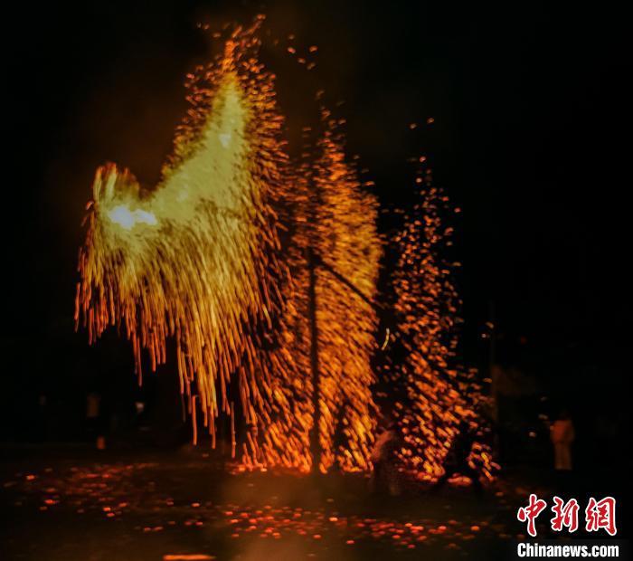 ��������������ɫ���ס����P�ˡ�